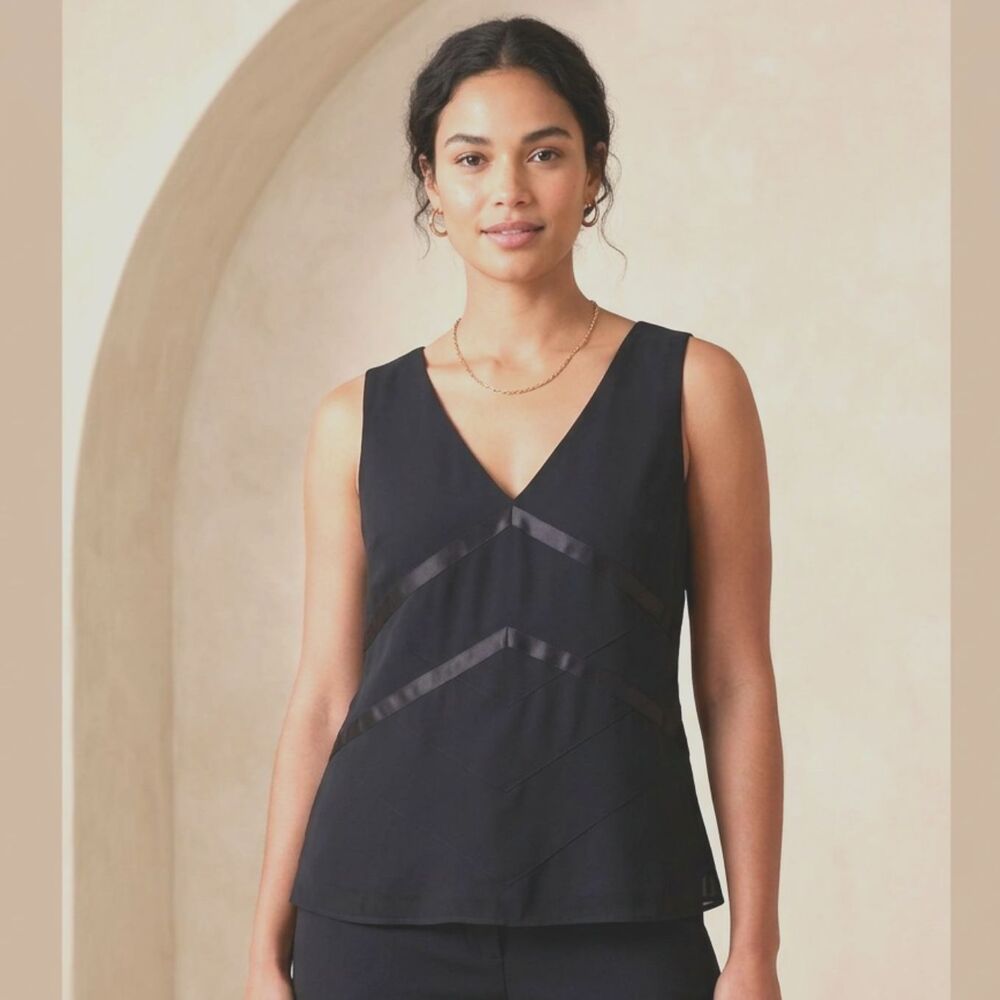 Axcess Women Size 16 Black V Neck Tank Top Blouse Lined Satin Ribbon Chevron